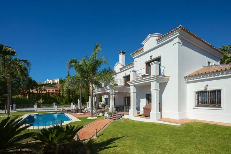 Villa de Lujo en Paraiso Alto