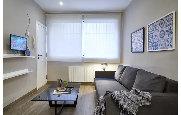 Apartamento 4 Dormitorios 35m2 Barcelona Alquiler Temporada Media Larga