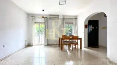 Casa adosada en venta 3 dormitorios 2 banos garaje solarium