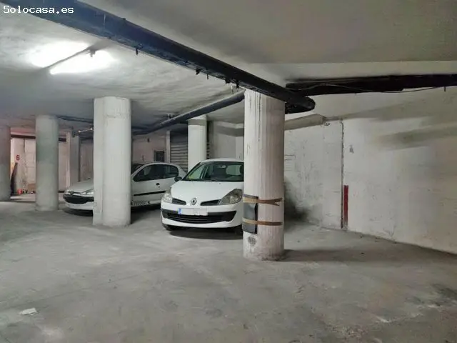 Plaza de Garaje en Venta Camino de Ronda - Coche Pequeño - Muy Económica
