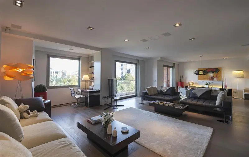 Apartamento 298m2 Av Jacinto Benavente Valencia