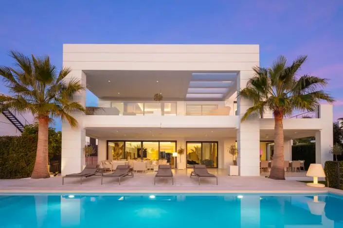 Villa de Lujo 7 Dormitorios en Nueva Andalucía