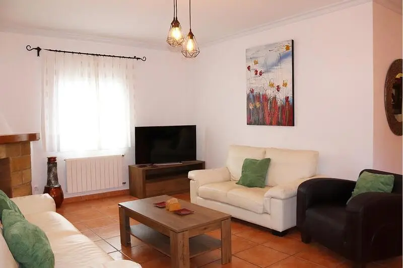 Villa de 4 Dormitorios en Orba Alicante