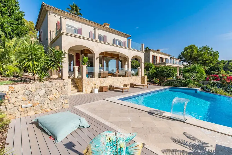 Villa de Lujo con Vistas al Mar en Sol de Mallorca