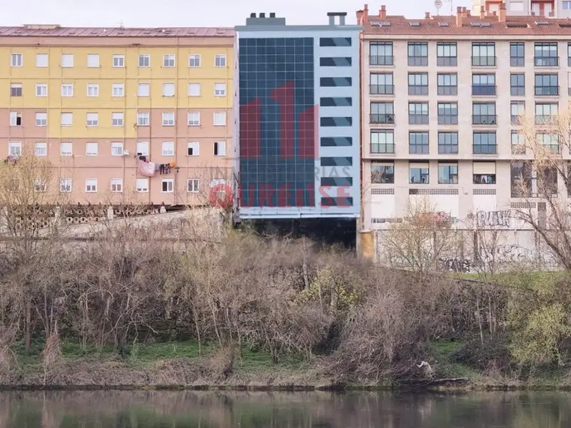 Solar con Vistas al Río Miño en Orense para Promotores