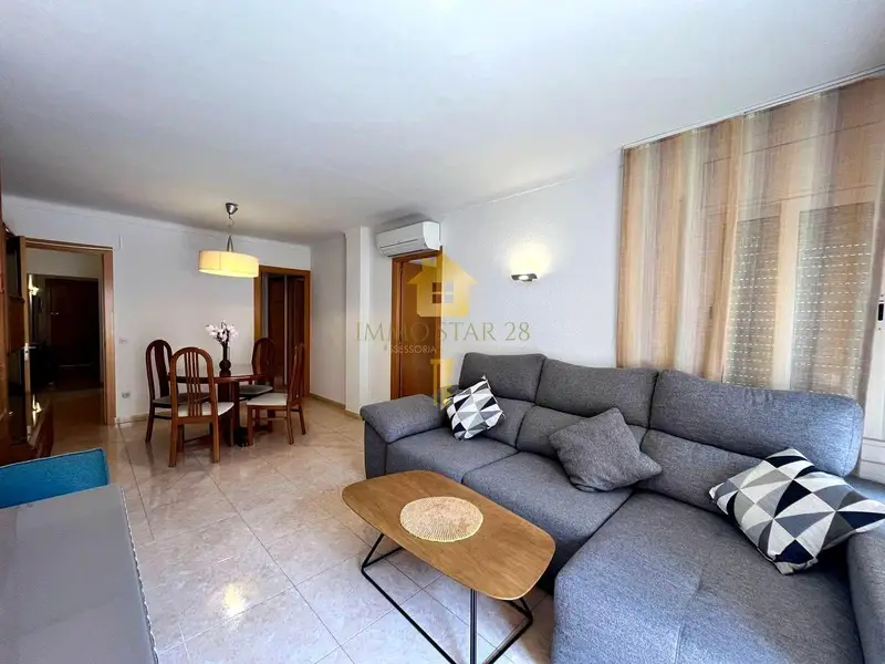 Apartamento en venta en Roses centro 3 habitaciones 2 baños terraza