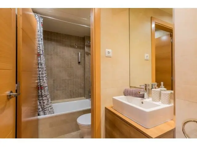 Alquiler Temporada Piso 63m2 1Dormitorio Garaje Wifi