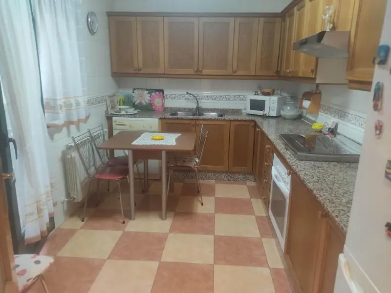 Venta Casa con calefacción en San Isidro Almansa