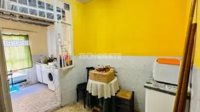 Chalet Adosado en Cebolla con 2 Patios y 4 Dormitorios