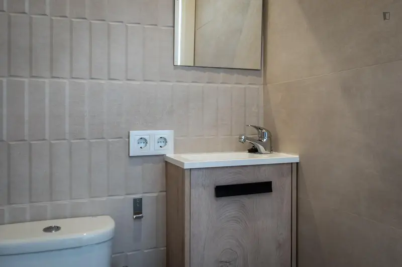 Habitacion Doble para Estudiantes y Profesionales en Piso Compartido