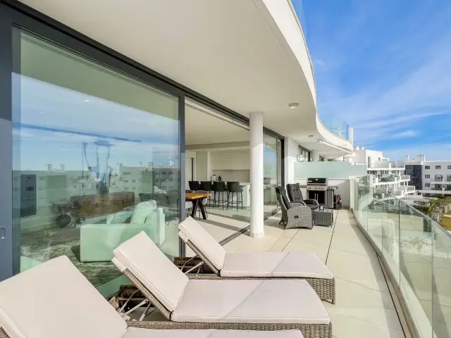 Apartamento Lujo Higueron 3 Dormitorios Vistas al Mar