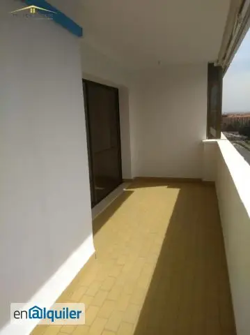Piso en Alquiler Avenida Andalucia 140m2 4 Dormitorios