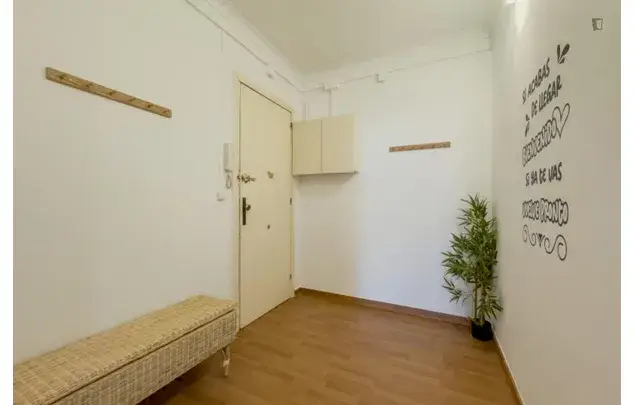 Apartamento 6 Dormitorios Barcelona Cerca Sants Estudiantes