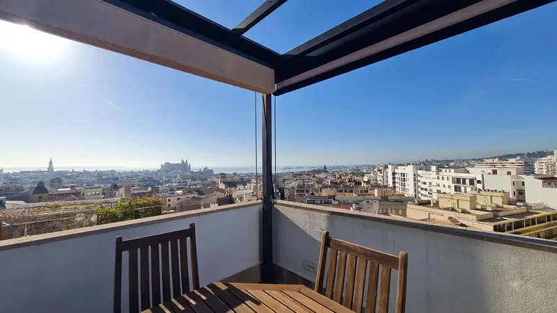 Atico de Lujo en Palma con Vistas Impresionantes