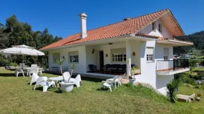 Chalet en venta en Ares