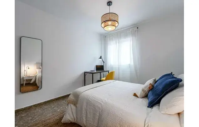 Alquiler Habitaciones Málaga 258m² Piso Compartido