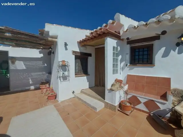 Casa Cueva Parcial con Jardin Terraza y Garaje en Galera