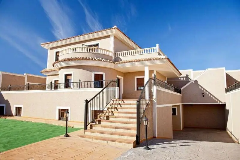 Villa 3 Dormitorios Torrevieja Lujo Piscina Garaje