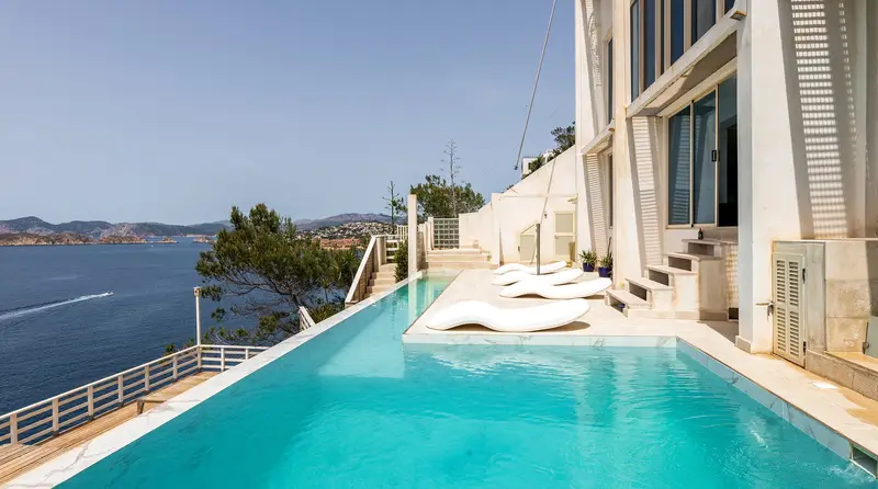 Casa de Lujo con Piscina Infinita en Mallorca