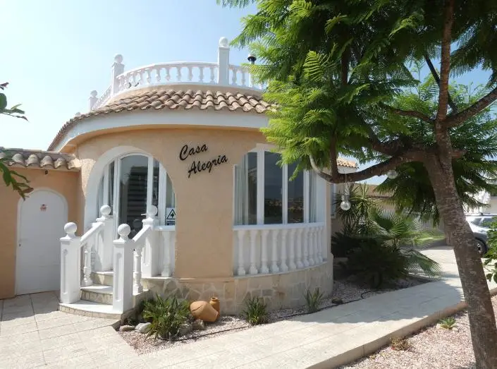 Villa 3 Dormitorios Camposol Golf Cerca Servicios
