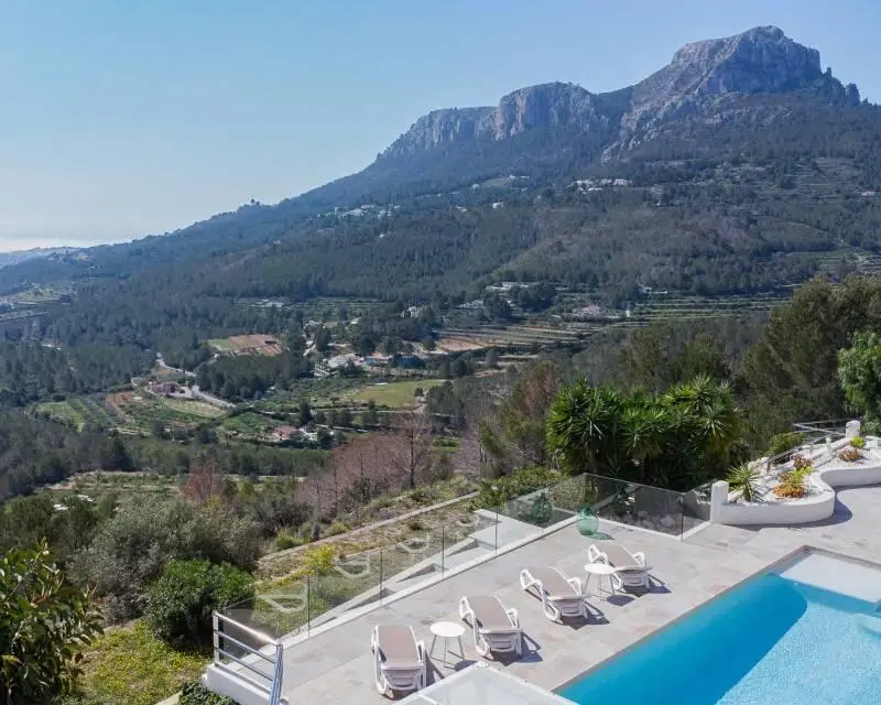 Villa Moderna en Benissa con Vistas Panorámicas