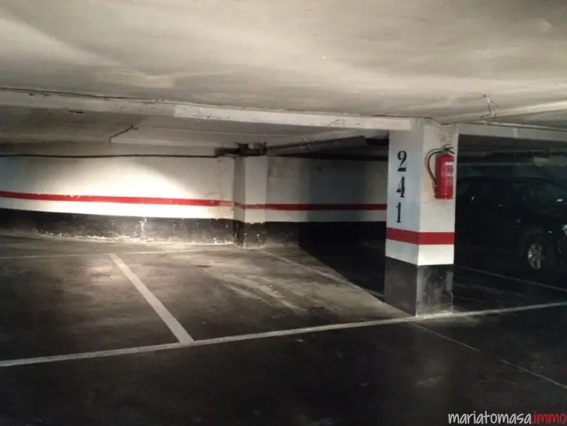 Garaje amplio en venta Bilbao zona Abando