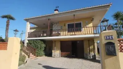 Chalet en Benicarló con 2 Apartamentos cerca del Mar