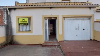 Chalet en venta en Calle Comarcal