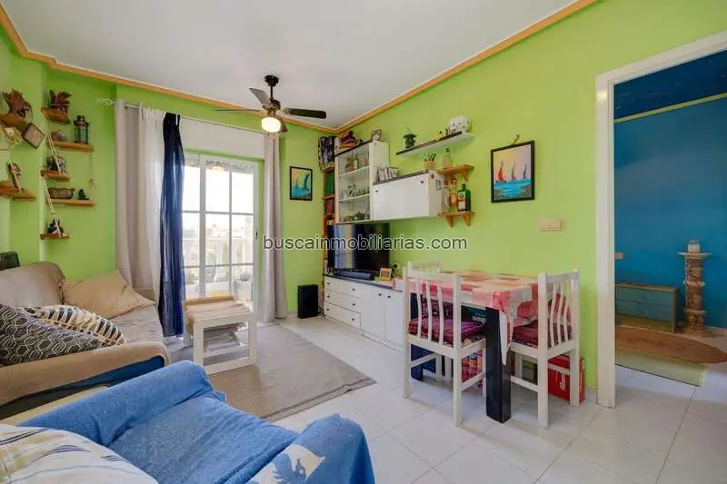 Apartamento en venta Torrevieja con vistas al mar y piscina