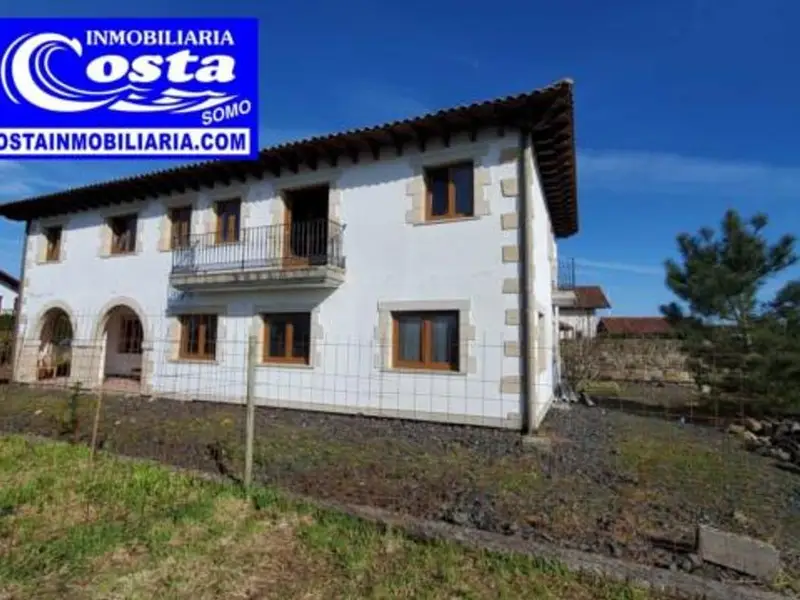 Chalet independiente 3 apartamentos Galizano Cantabria