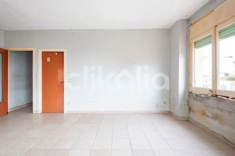 Piso en Venta Pineda de Mar 4 Dormitorios 2 Baños Terraza