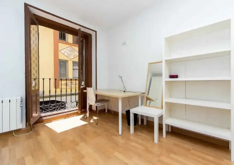 Apartamento en Alquiler Madrid 1 Dormitorio 1 Ba
Atico