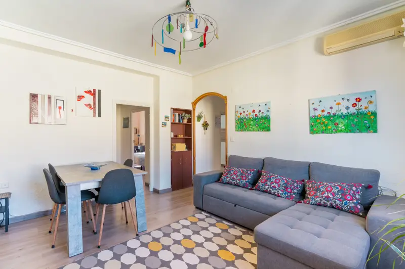 Apartamento 3 Dormitorios Valencia Cerca Playa Malvarrosa