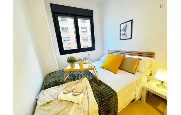 Alquiler Apartamento 7 Dormitorios Madrid Estudiantes Trabajadores