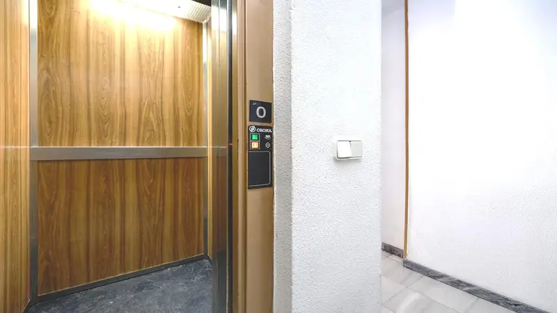 Atico 5 Dormitorios Torrevieja Solarium 40m2 Cerca Playa