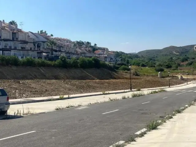 Terreno en venta Punta-Chullera, España