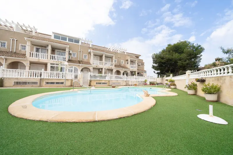 Adosado 4 Dormitorios Orihuela Costa Piscina Garaje Jardin