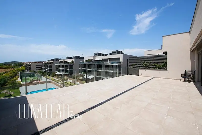 Atico en Sitges con vistas al mar 2 terrazas 3 habitaciones