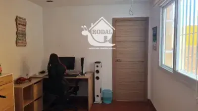 Tríplex Familiar en Venta: Amplio, Moderno y Confortable