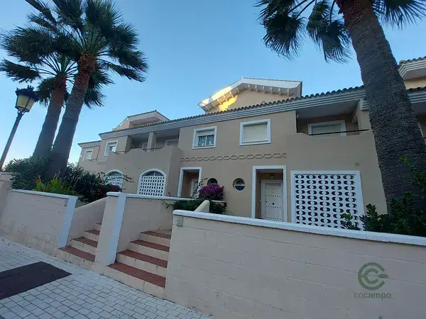 Adosado Lujo La Duquesa 3 Dormitorios 25 Baños Terraza 65m2