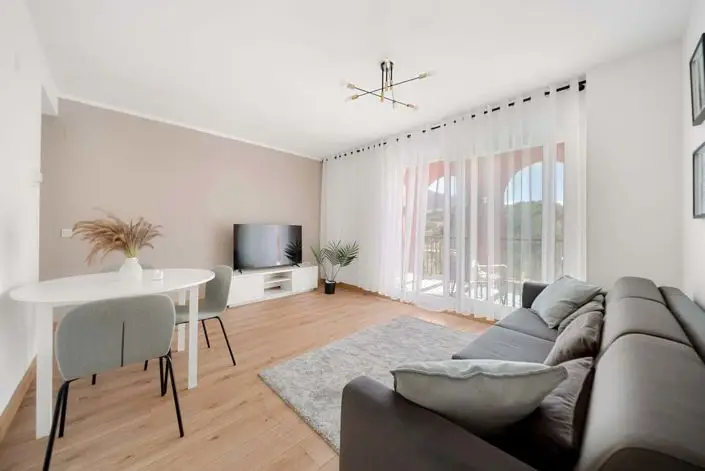 Apartamento 2 Dormitorios Torrequebrada Vistas Golf Montaña Reformado