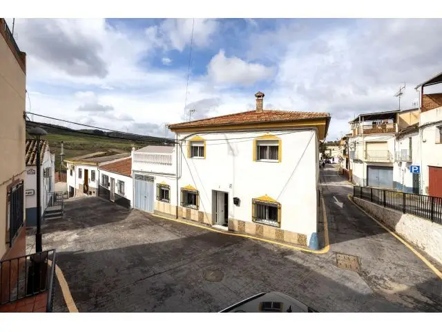 Casa con Encanto en Calicasas Granada