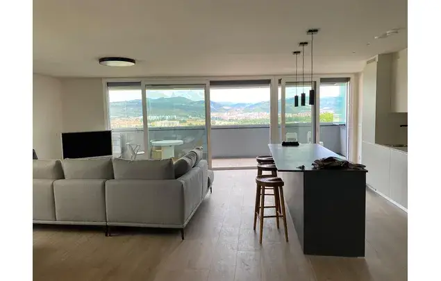 Alquiler Piso 3 Dormitorios 116m2 Pamplona