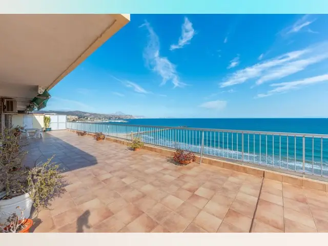 Atico en El Campello con Vistas al Mar 3 Dormitorios Terraza 143m2
