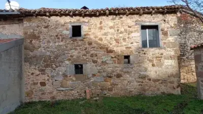 Casa adosada en Barrio Santa Maria con vistas al pantano