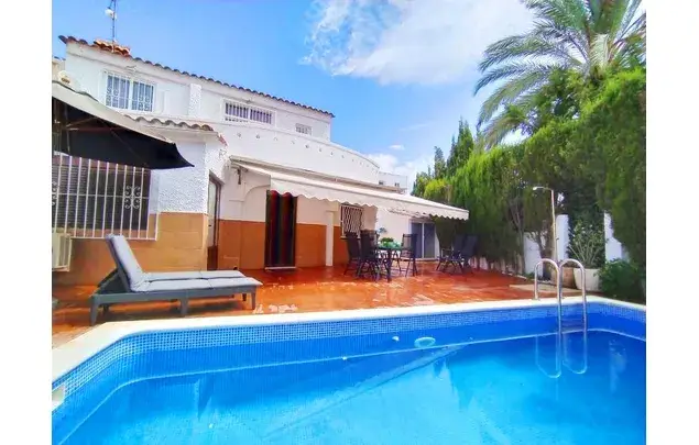 Casa 5 Dormitorios Alicante 1200m2 Piscina Privada