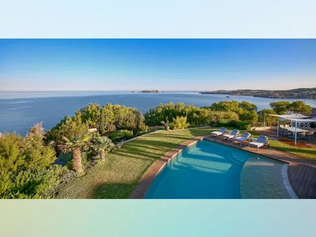 Villa de Lujo 6 Dormitorios Ibiza Acceso Directo a Cala