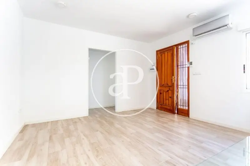 Casa en Náquera 190m2 3 dormitorios 1 baño Piscina Parking