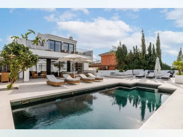Casa Villa Lujo 5 Dormitorios El Rosario Marbella