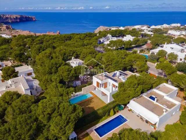 Chalet en Venta Ciutadella Menorca con Piscina y Garaje